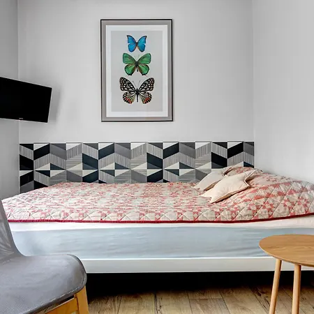 Wesola Z Lazienkami I Dostepem Do Kuchni W Centrum Krynicy Zdroju Bezplatne Miejsca Postojowe *